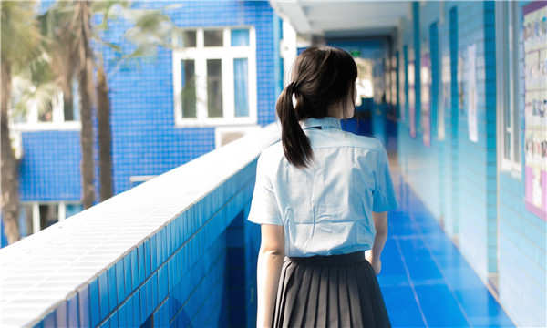 神湾镇如何找到一个可以帮助我生孩子的女人？